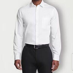 New with tags, Van Heusen Crisp White Dress Shirt, 16-16 1/2 neck, 32/33 sleeves